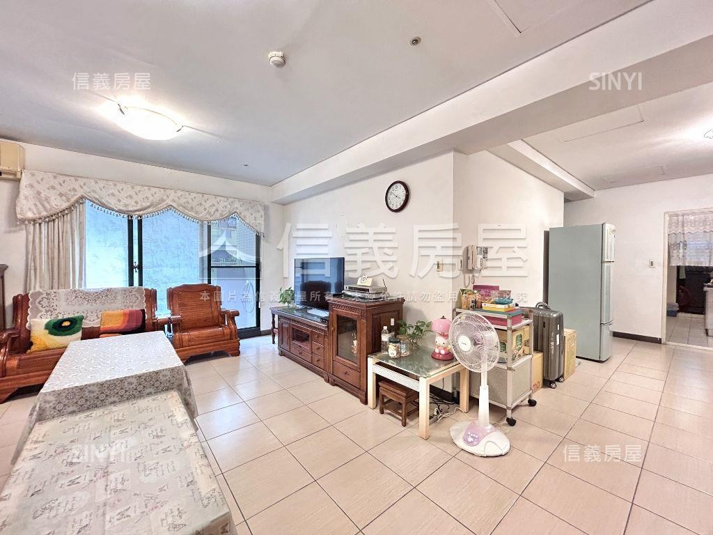 新★大鵬新城玄關三房平車房屋室內格局與周邊環境