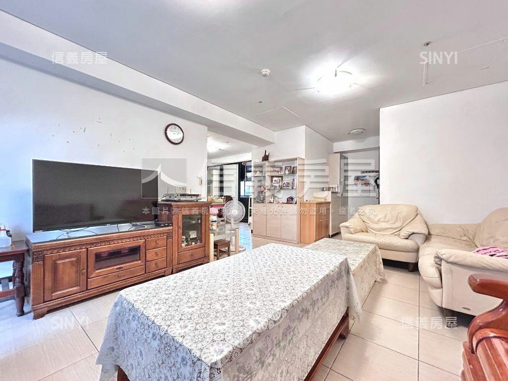 新★大鵬新城玄關三房平車房屋室內格局與周邊環境