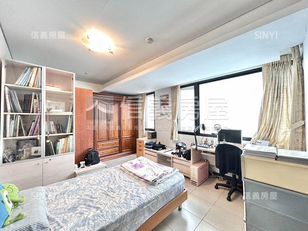 新★大鵬新城玄關三房平車房屋室內格局與周邊環境