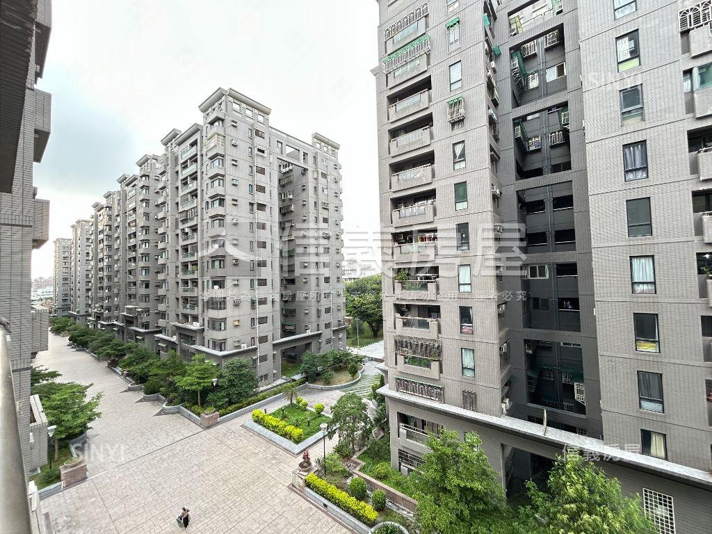 新★大鵬新城玄關三房平車房屋室內格局與周邊環境