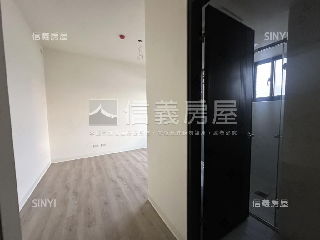 全新交屋艾美館兩房平車房屋室內格局與周邊環境