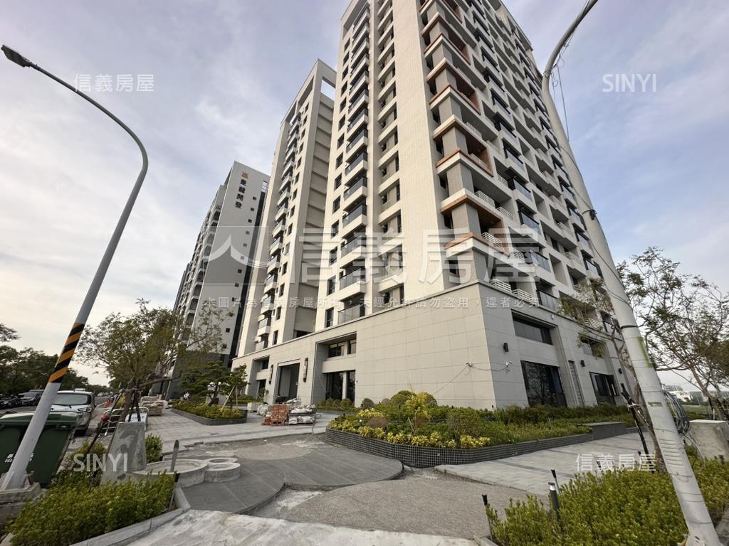 全新交屋艾美館兩房平車房屋室內格局與周邊環境