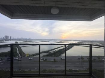 全新交屋艾美館兩房平車