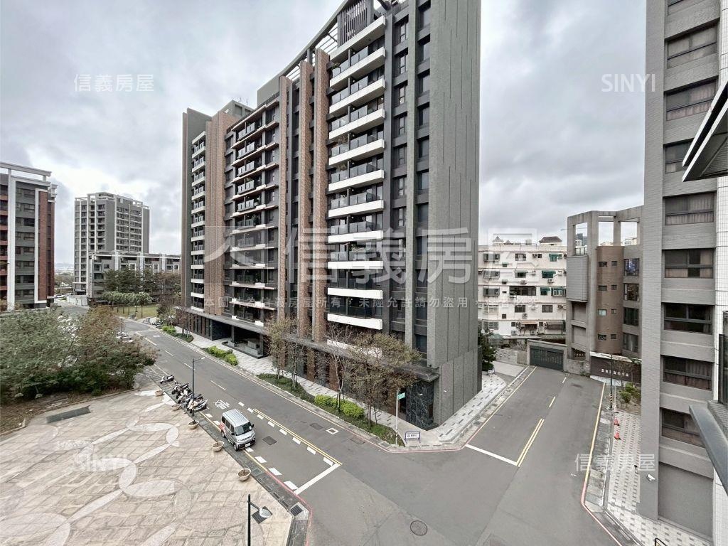 面公園衿雅邸電梯別墅房屋室內格局與周邊環境