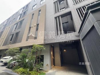 面公園衿雅邸電梯別墅