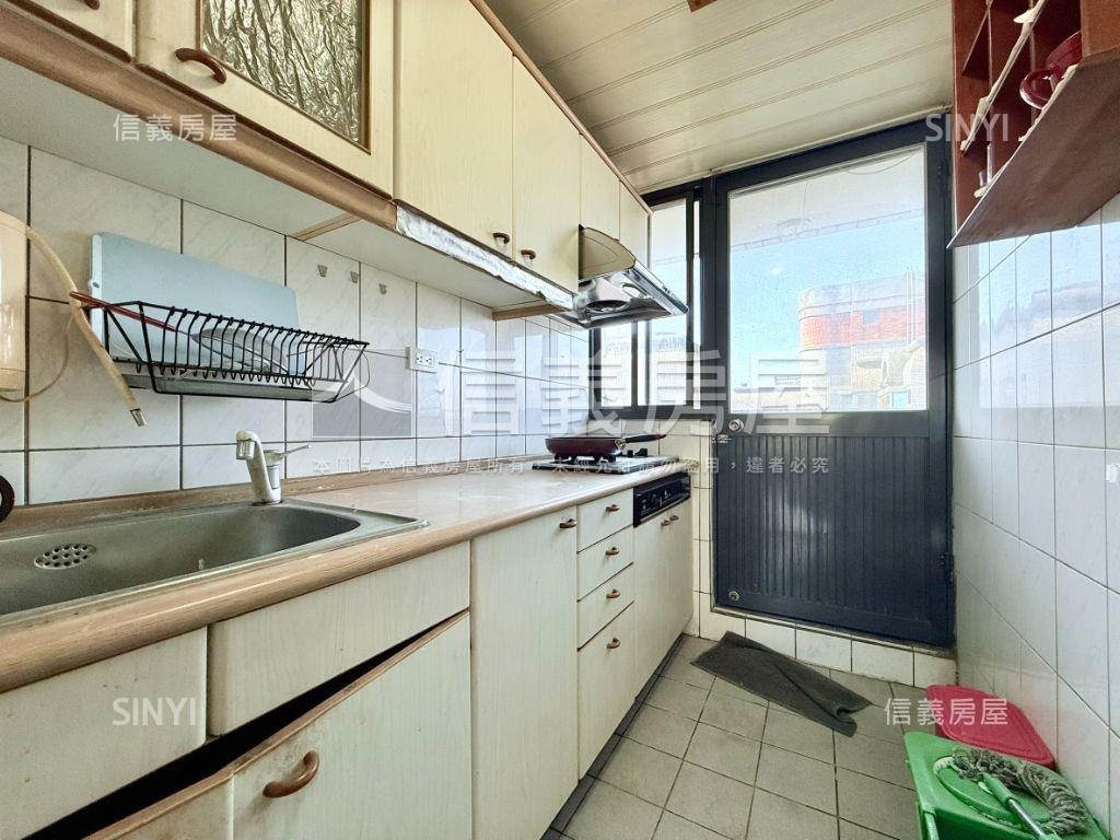 ㊝三采建設高樓視野附車位房屋室內格局與周邊環境