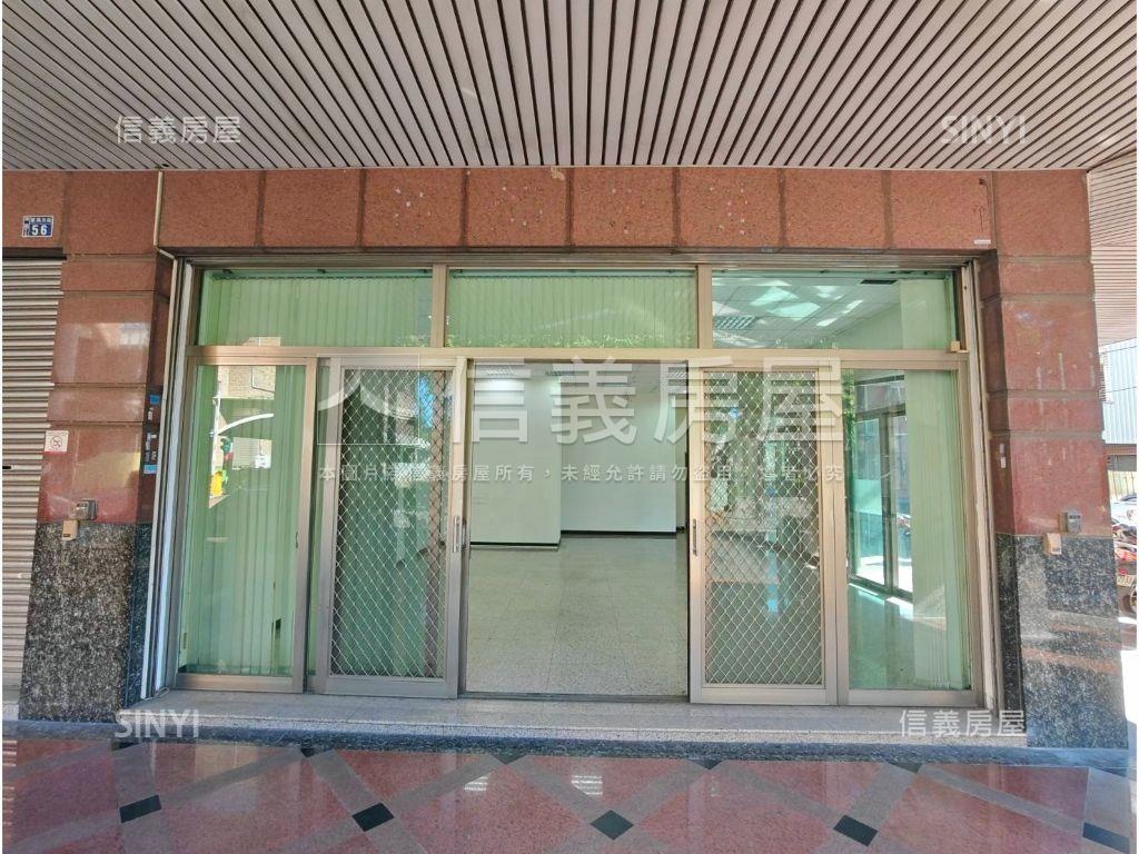 臨路雙平車位霸氣角間店住房屋室內格局與周邊環境