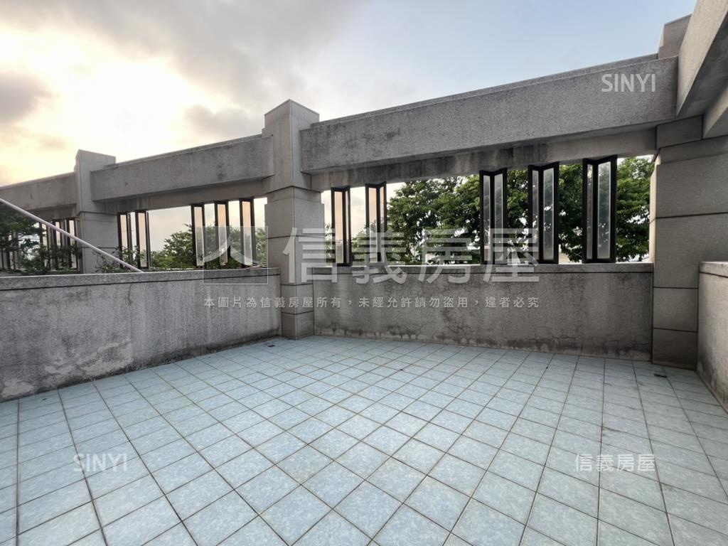 金馬路臨路店墅房屋室內格局與周邊環境