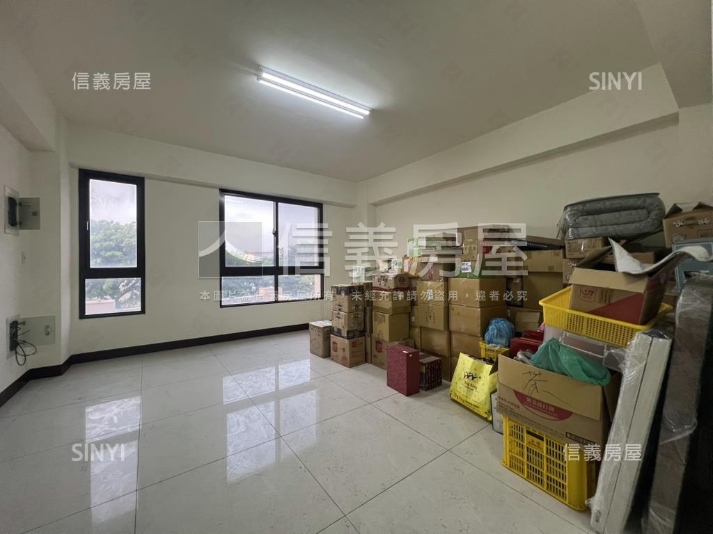 金馬路臨路店墅房屋室內格局與周邊環境