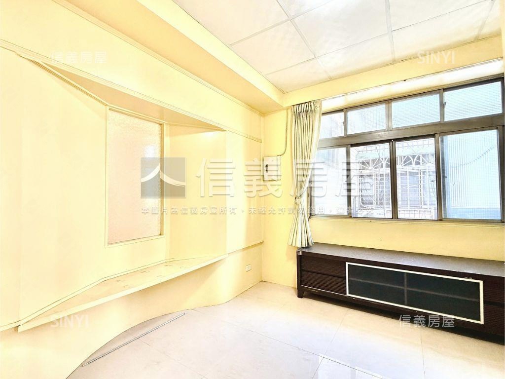 北屯高樓稀有四房平車房屋室內格局與周邊環境