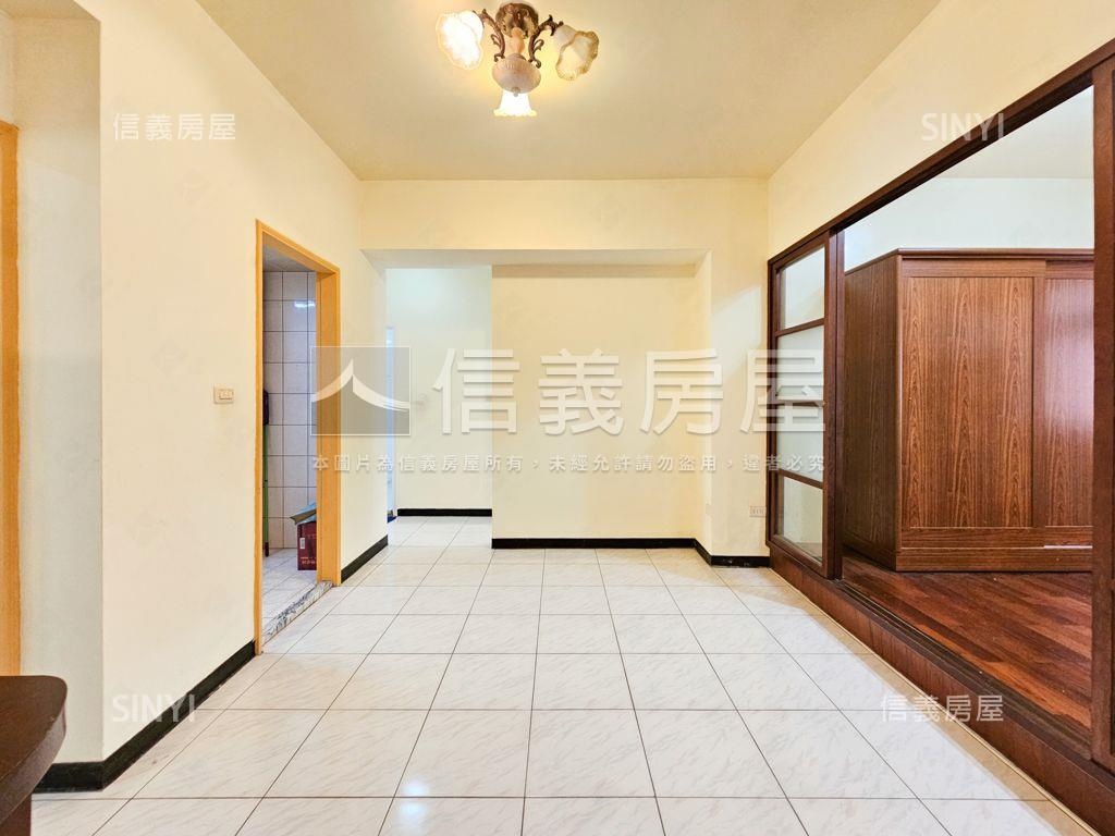公園麗景４房車位房屋室內格局與周邊環境