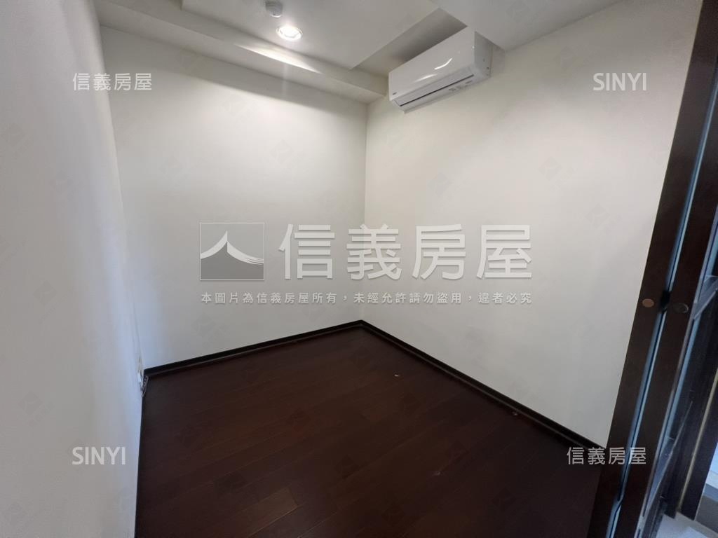 高樓美景採光管理兩房房屋室內格局與周邊環境