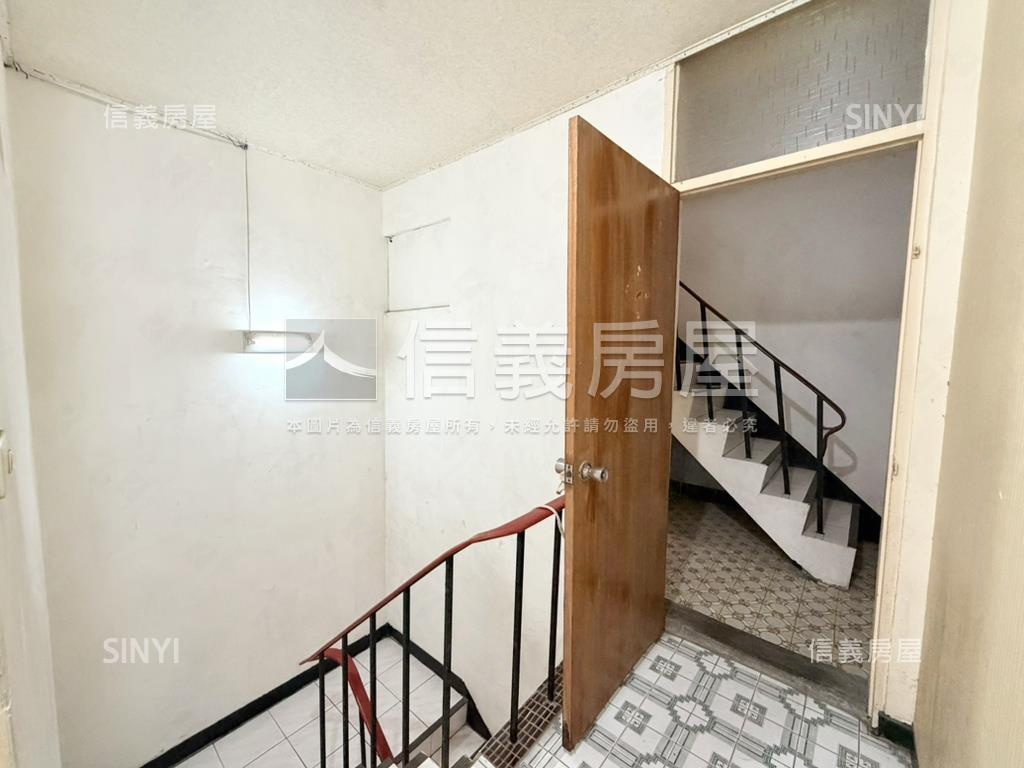 坐北朝南★大湳低總價透天房屋室內格局與周邊環境