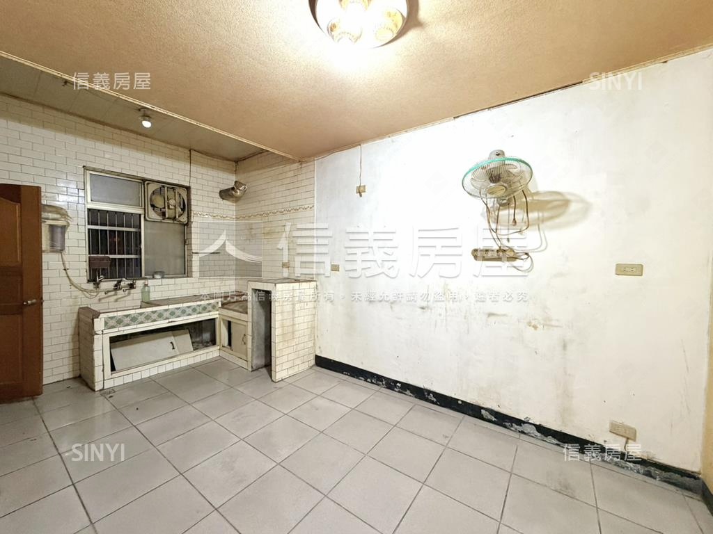 坐北朝南★大湳低總價透天房屋室內格局與周邊環境