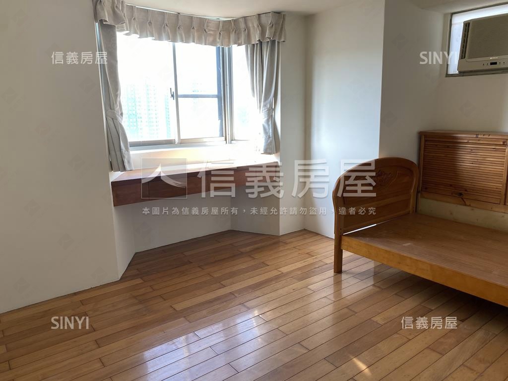 近榮總高樓層大坪數平車房屋室內格局與周邊環境