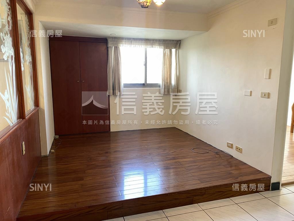 近榮總高樓層大坪數平車房屋室內格局與周邊環境