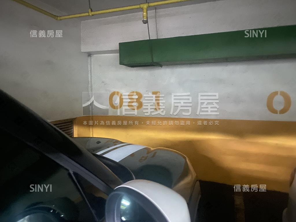 近榮總高樓層大坪數平車房屋室內格局與周邊環境