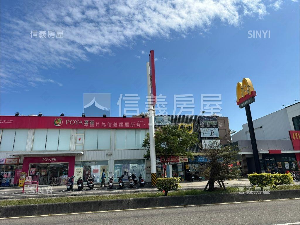 專任王爺壟獨棟庭園透天房屋室內格局與周邊環境