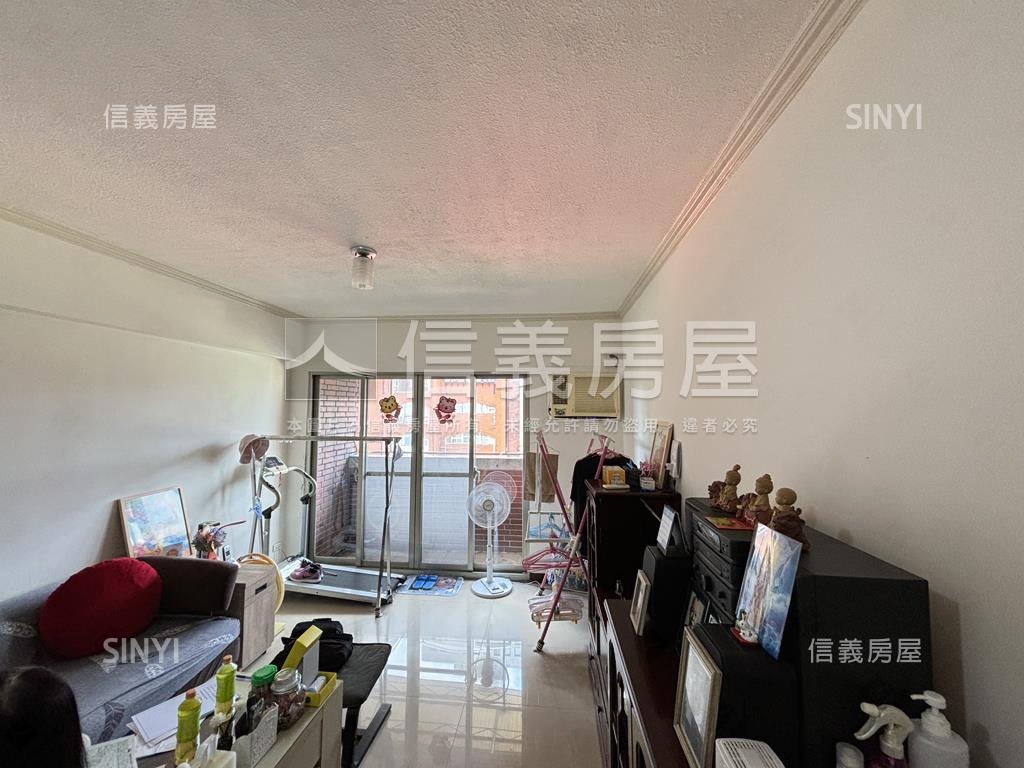 忠孝新生電梯美妝四房房屋室內格局與周邊環境