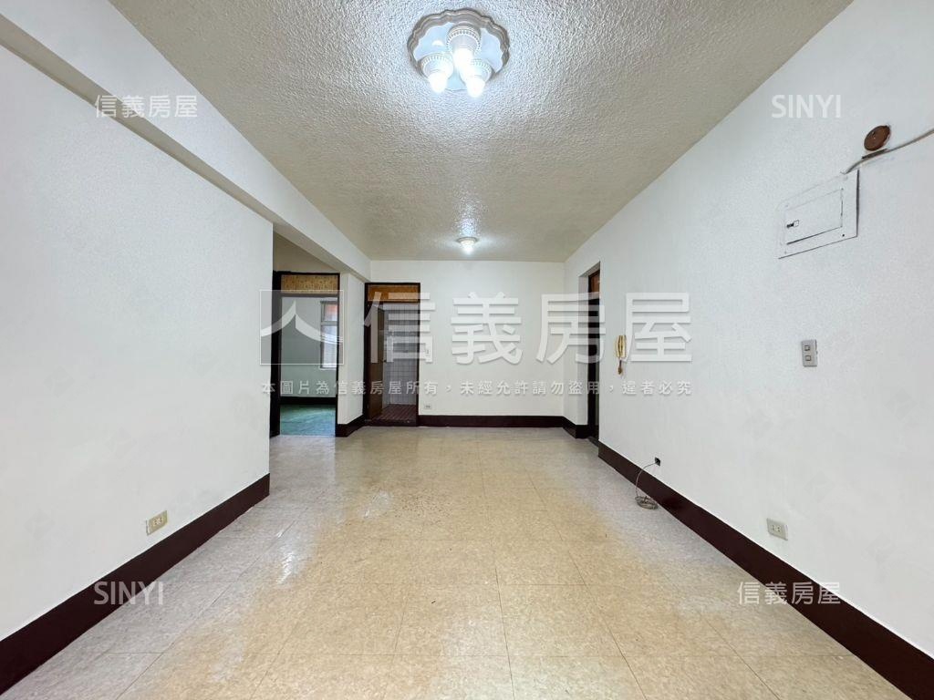 南勢角捷運‧低總美寓房屋室內格局與周邊環境