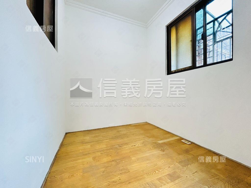 近捷運。方正美寓一層一戶房屋室內格局與周邊環境