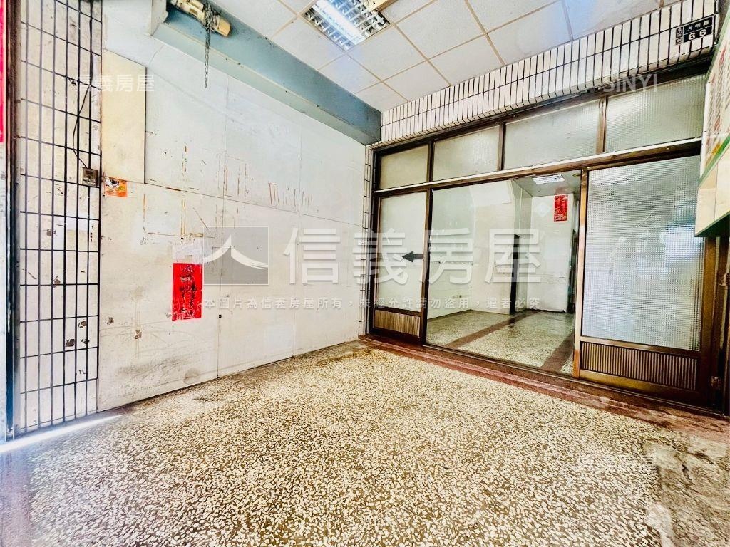 鳳山大明路上燙金透店房屋室內格局與周邊環境
