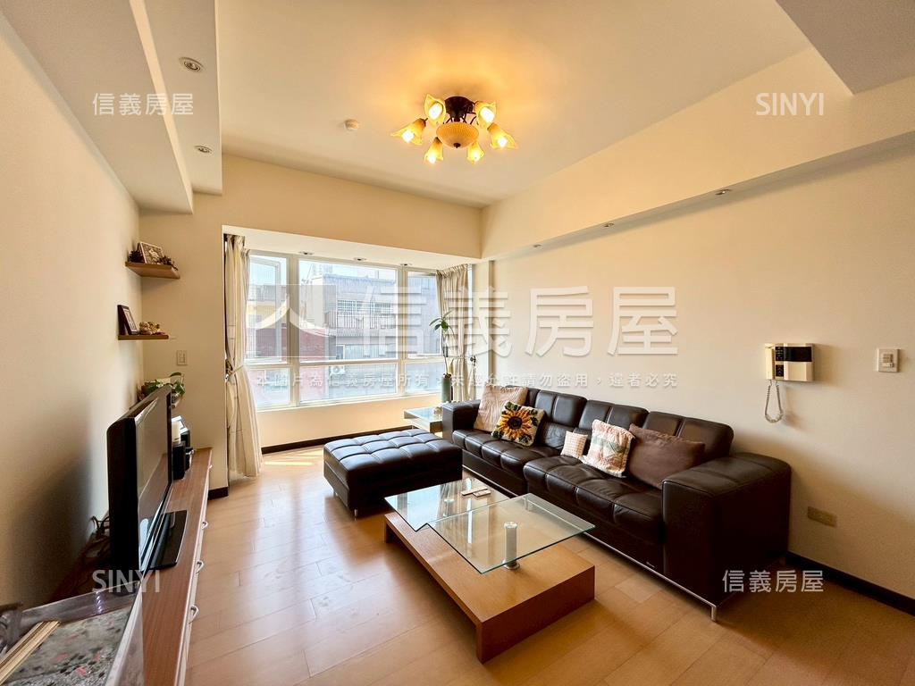 米蘭經典稀有採光兩房平車房屋室內格局與周邊環境