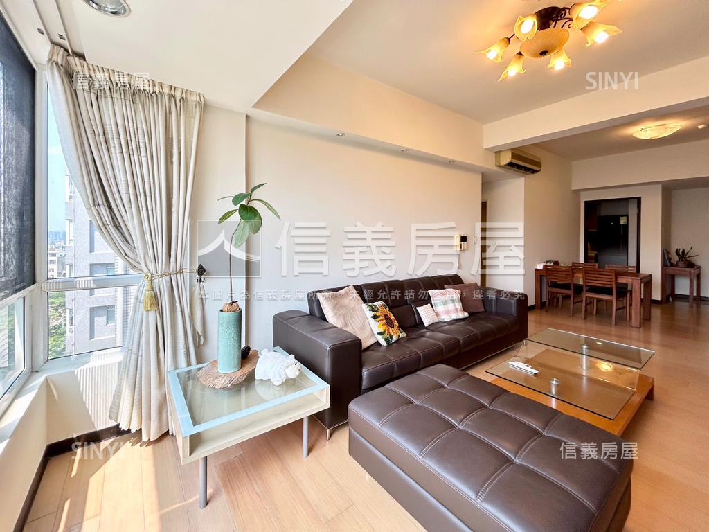 米蘭經典稀有採光兩房平車房屋室內格局與周邊環境