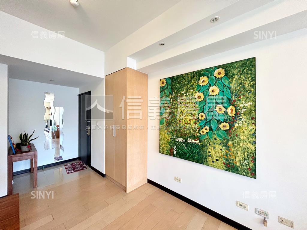 米蘭經典稀有採光兩房平車房屋室內格局與周邊環境