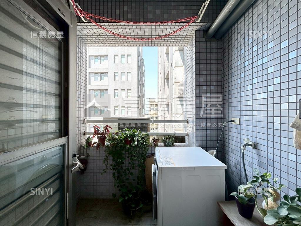 米蘭經典稀有採光兩房平車房屋室內格局與周邊環境