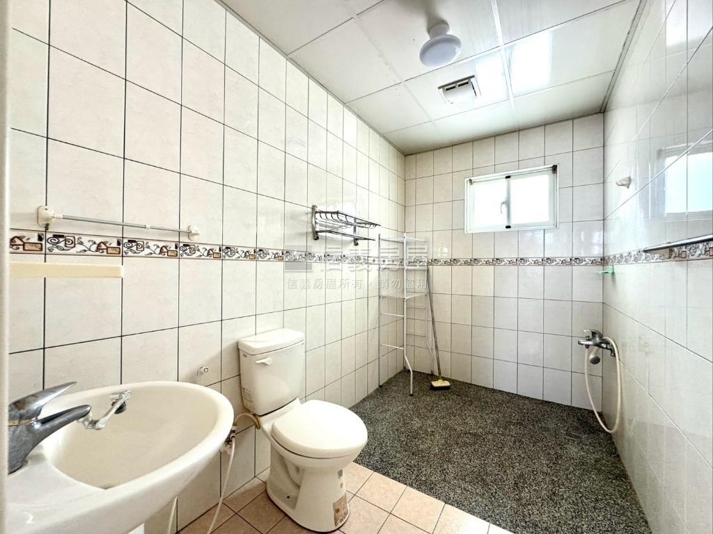 旱溪透天稀有釋出房屋室內格局與周邊環境