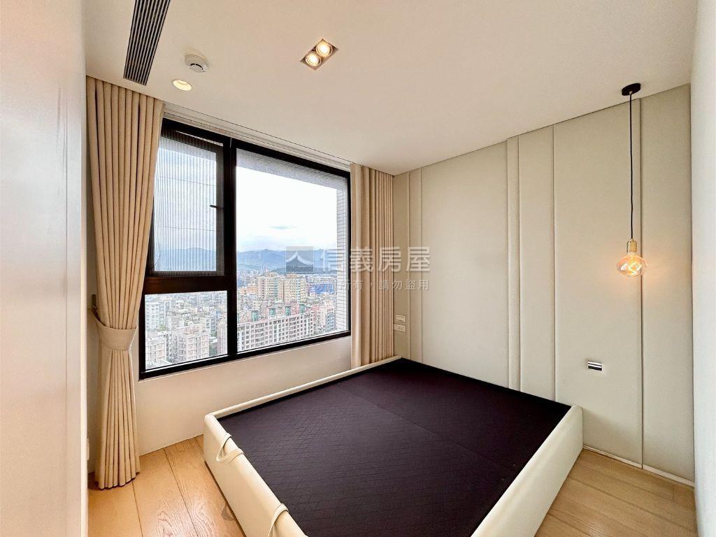 翔譽愛力高樓美妝山景房屋室內格局與周邊環境