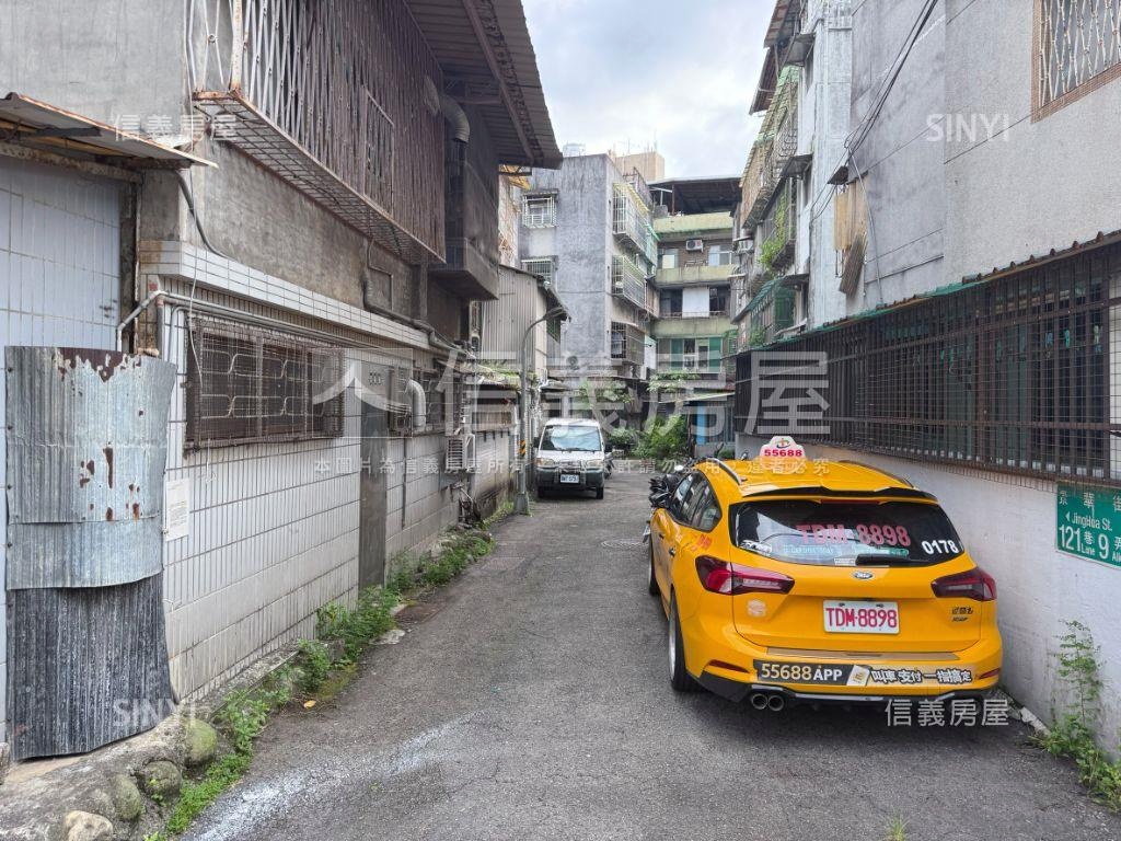 景華街１２１巷寬邊間一樓房屋室內格局與周邊環境