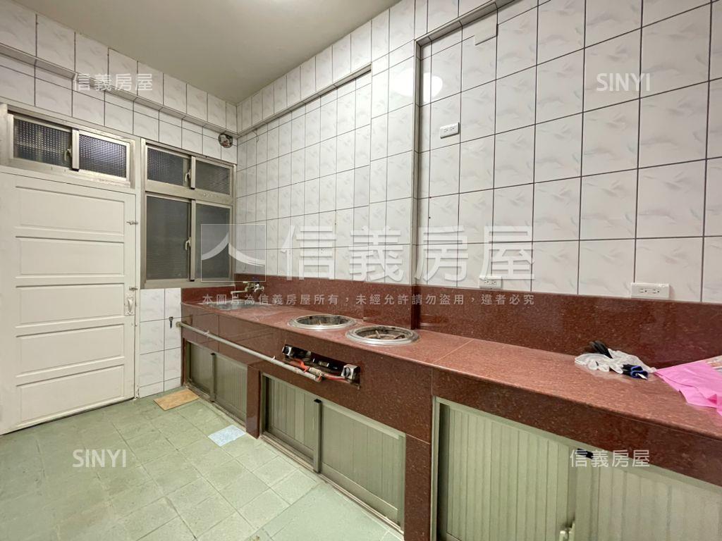 新埔文山路犂頭山段美透天房屋室內格局與周邊環境