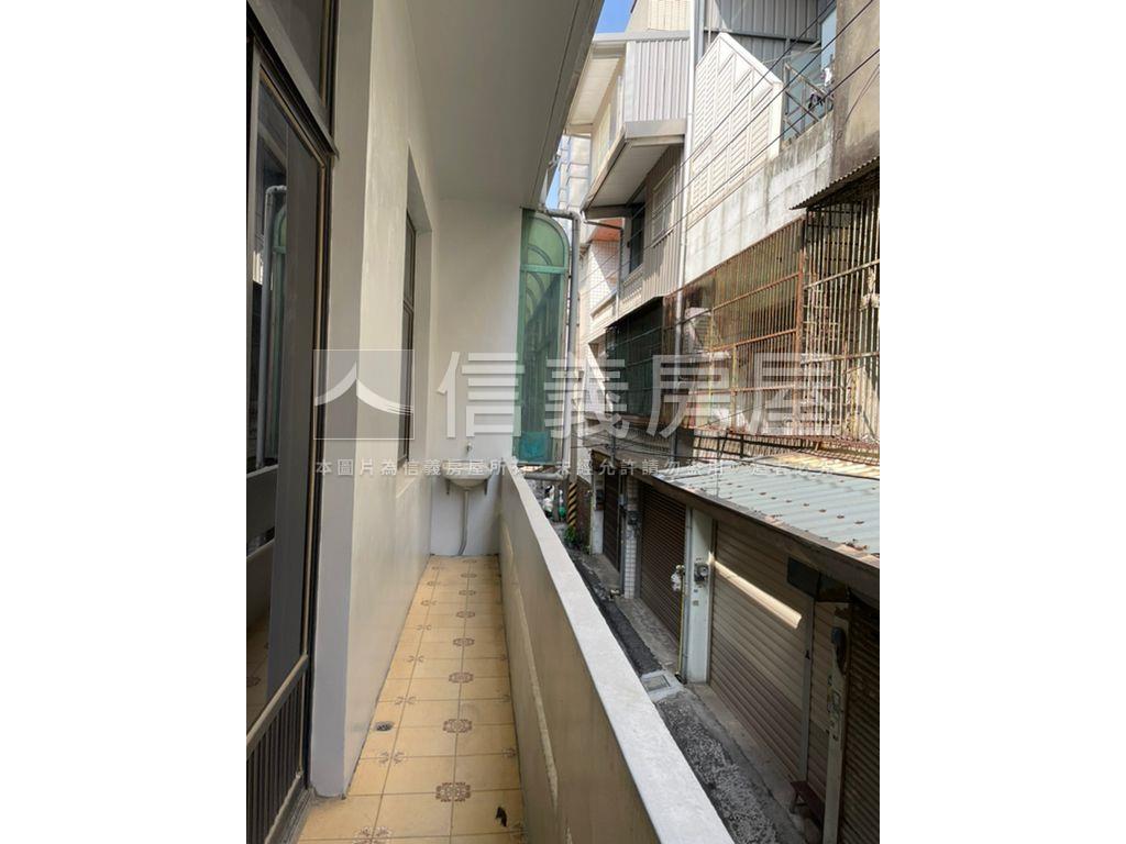 新埔文山路犂頭山段美透天房屋室內格局與周邊環境