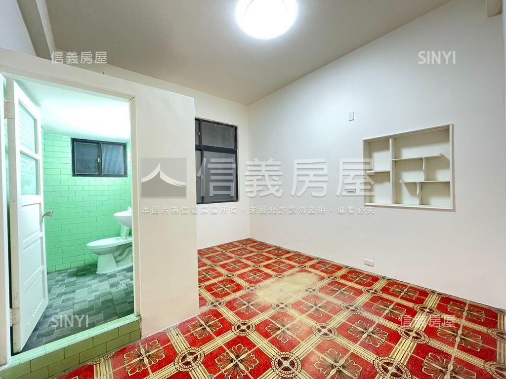 新埔文山路犂頭山段美透天房屋室內格局與周邊環境