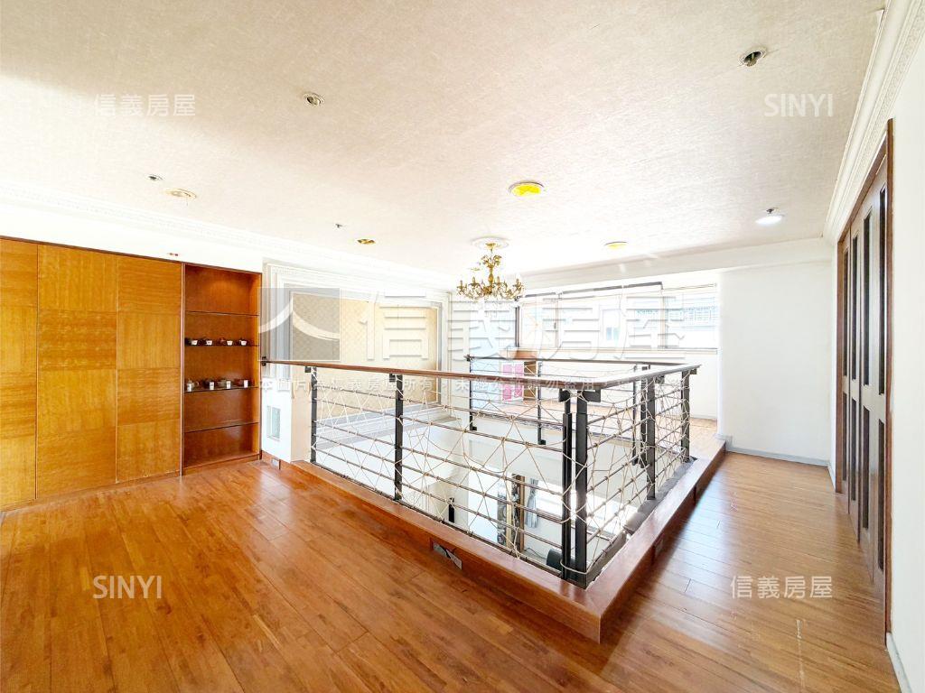 瑞豐甲第樓中樓附平車房屋室內格局與周邊環境