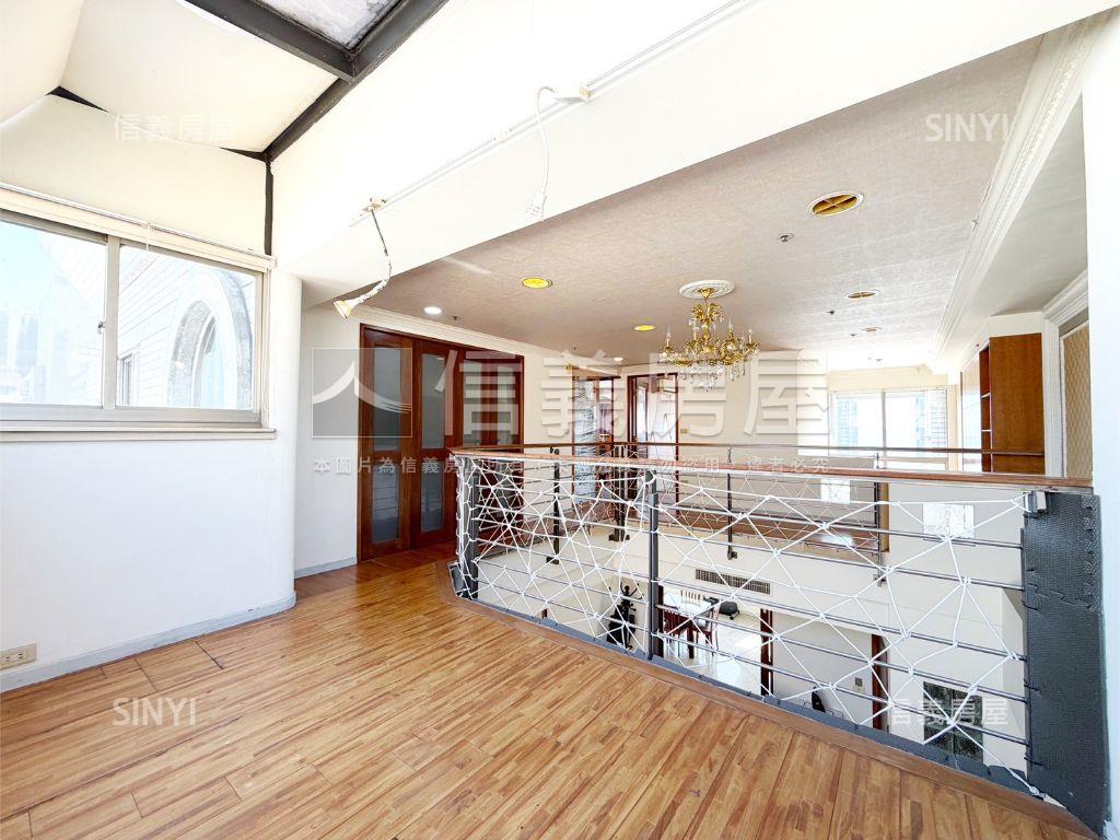 瑞豐甲第樓中樓附平車房屋室內格局與周邊環境