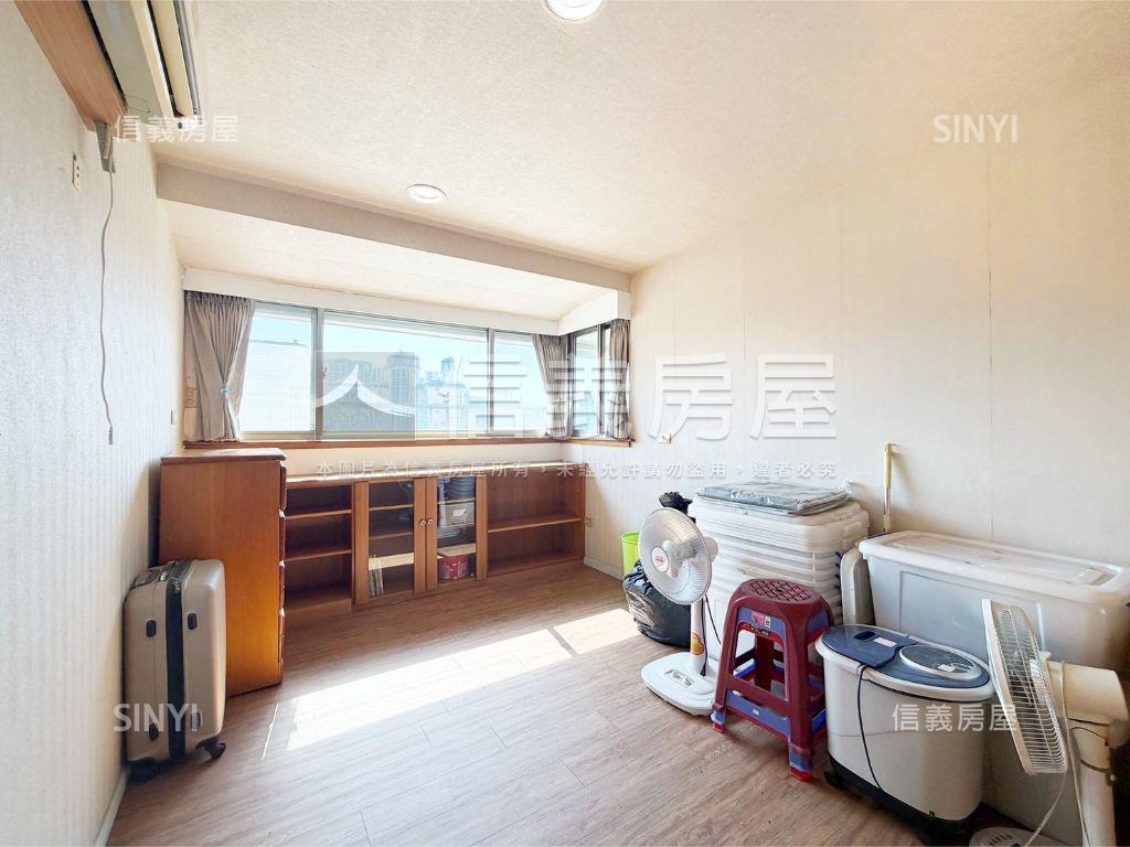 瑞豐甲第樓中樓附平車房屋室內格局與周邊環境