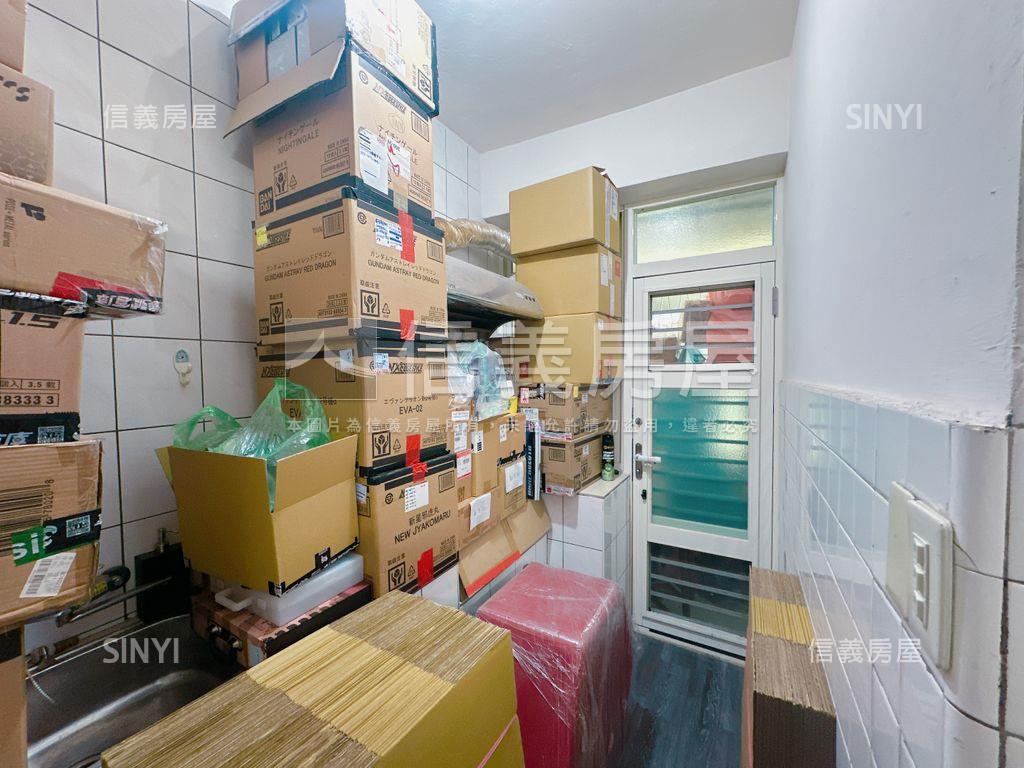 【新接】低總價公寓二樓房屋室內格局與周邊環境