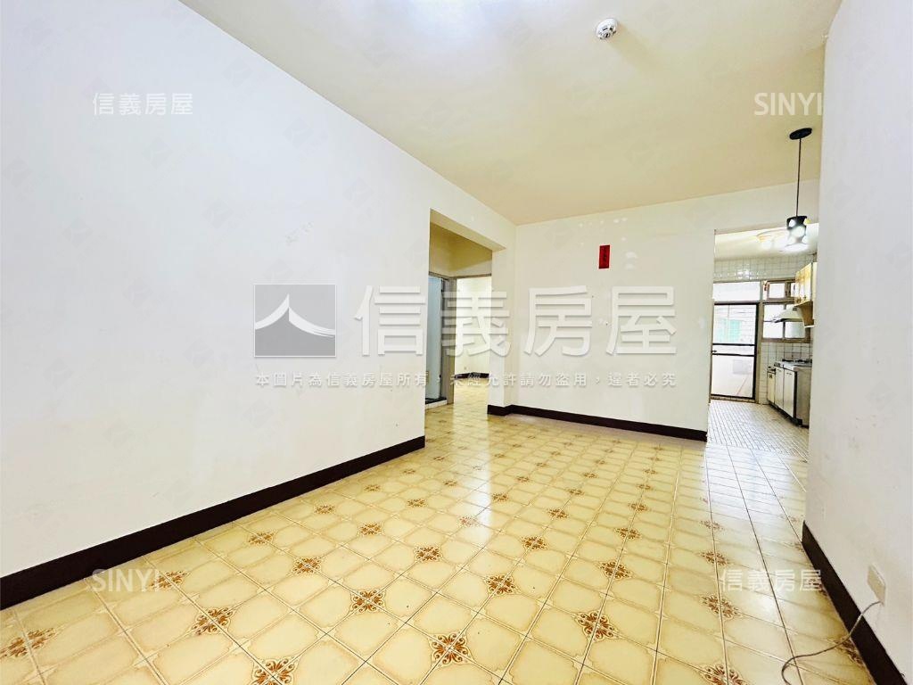 近內科稀有釋出黃金二樓房屋室內格局與周邊環境