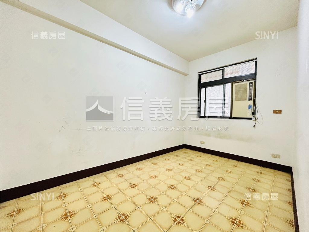 近內科稀有釋出黃金二樓房屋室內格局與周邊環境