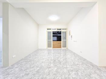 學府亮麗美美屋