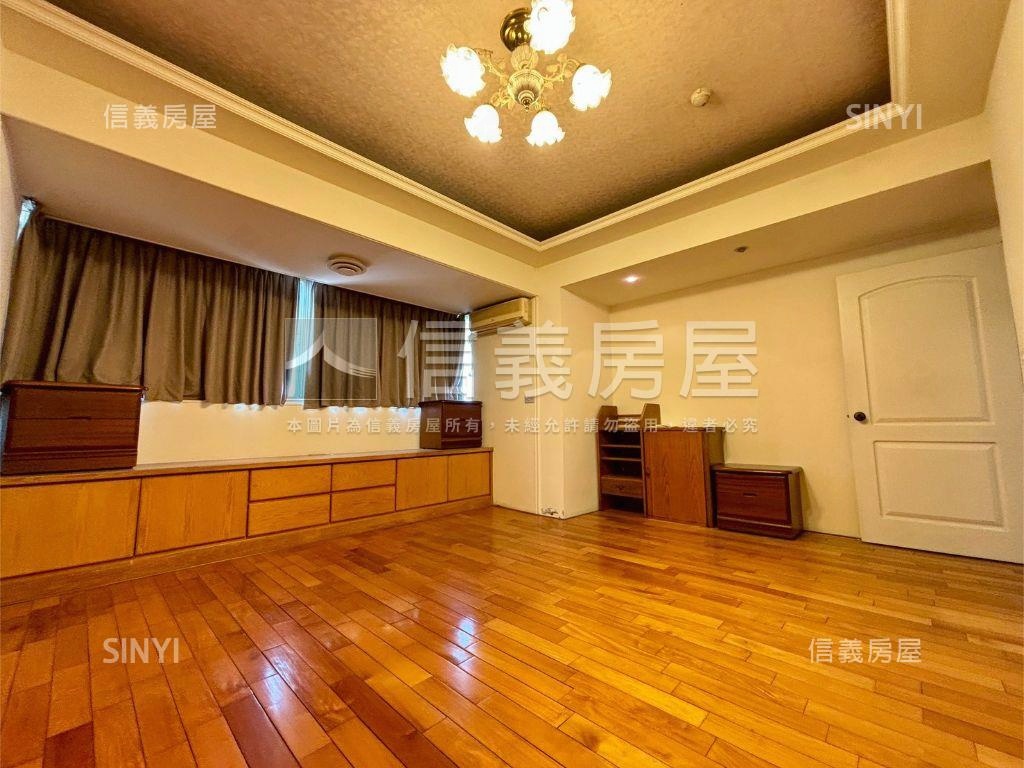 先看！忠明翠堤大四房平車房屋室內格局與周邊環境