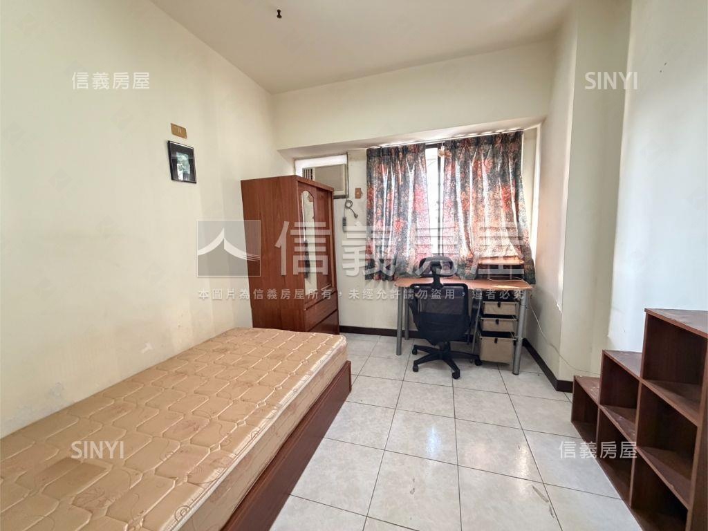 尖美小城次高樓邊間四房房屋室內格局與周邊環境