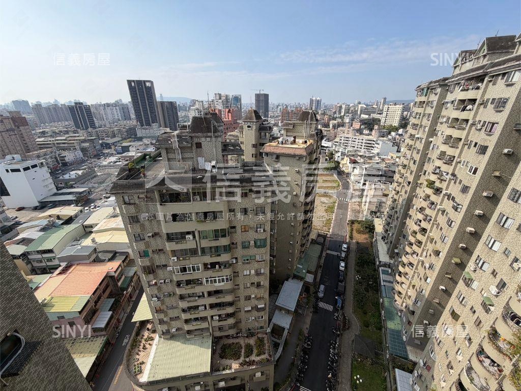 文山特區尖美小城邊間四房房屋室內格局與周邊環境