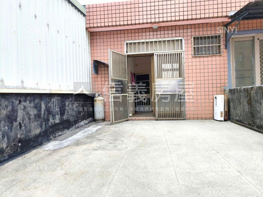 專任南勢精華區大空間透店房屋室內格局與周邊環境