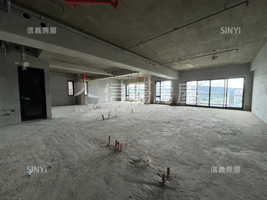 鄉林淳青氣派辦公自由規劃房屋室內格局與周邊環境