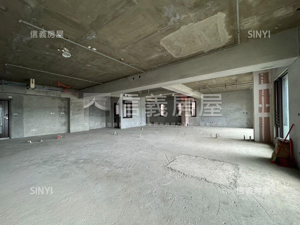 鄉林淳青氣派辦公自由規劃房屋室內格局與周邊環境