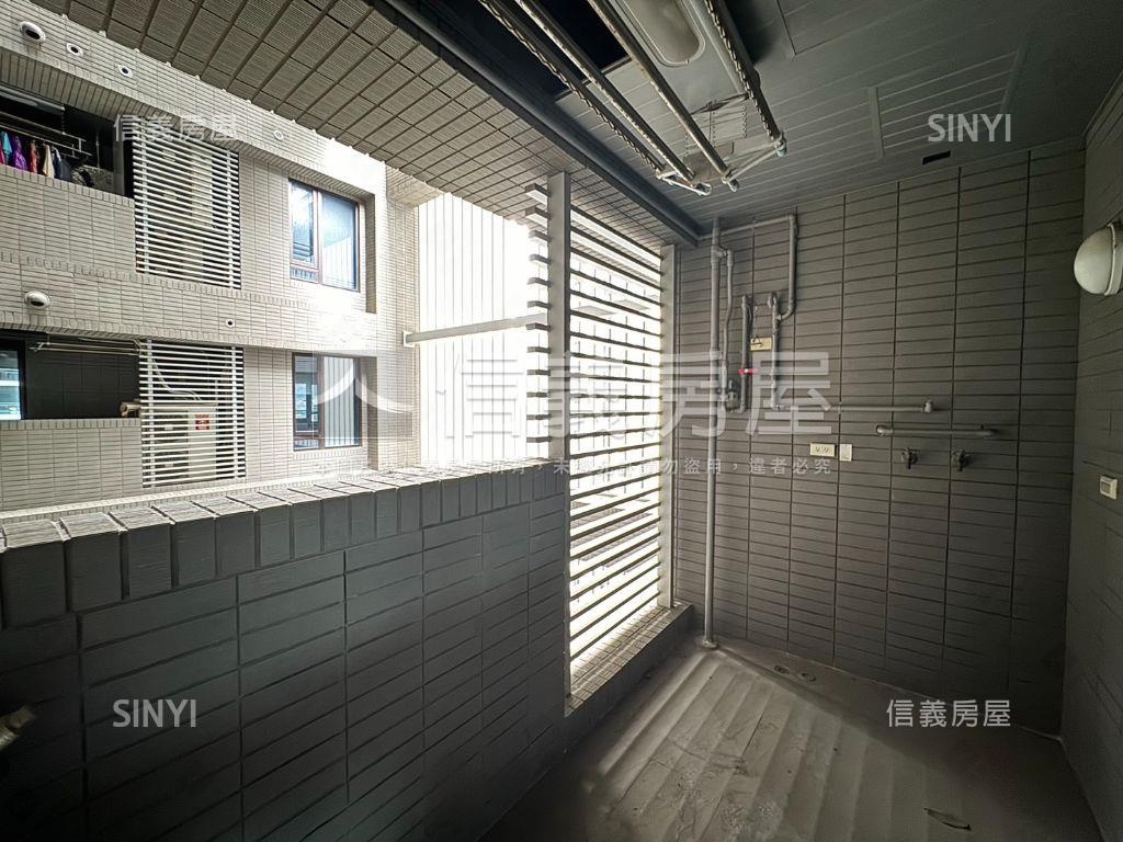 鄉林淳青氣派辦公自由規劃房屋室內格局與周邊環境